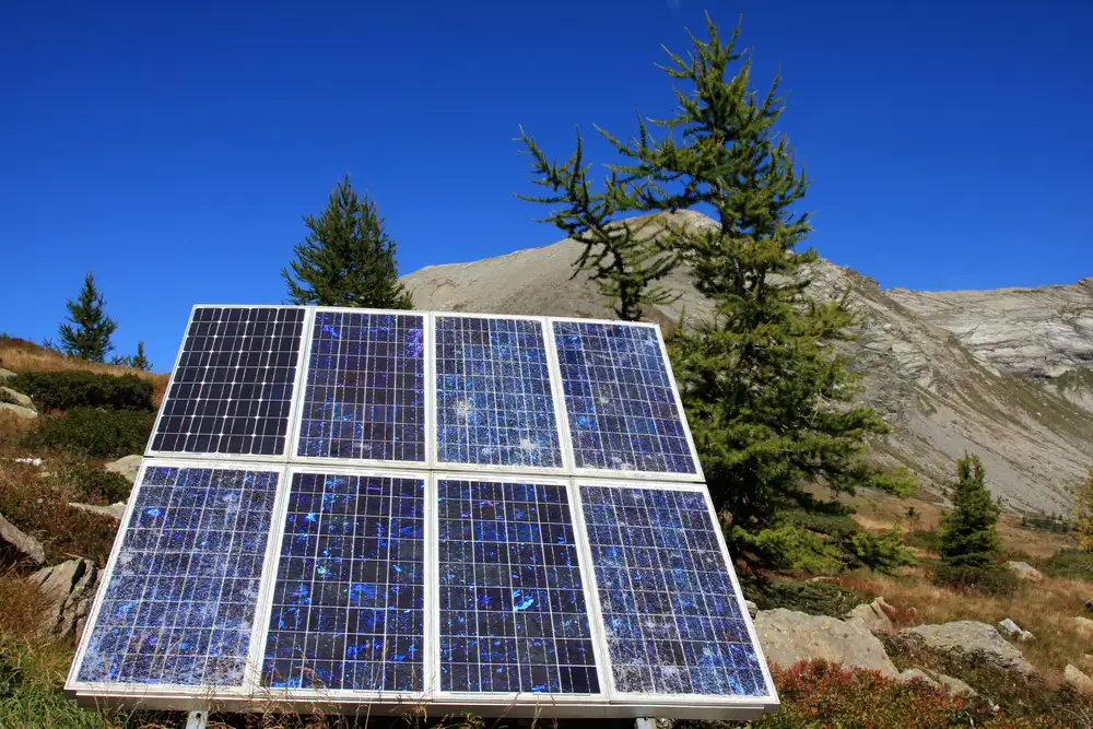 What To Do if Your Solar Panel Is Damaged 