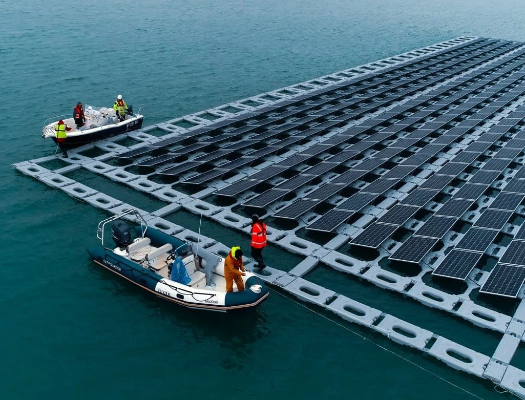Floatovoltaics: Ultimate Guide on Floating Solar Panels