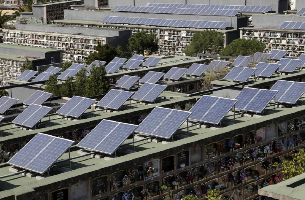 Example of the solar panels installed in Santa Coloma de Gramenet